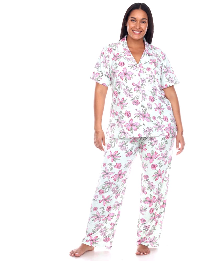 Front of a model wearing a size 3X Short Sleeve & Pants Tropical Pajama Set in Mint/Pink by White Mark. | dia_product_style_image_id:247809